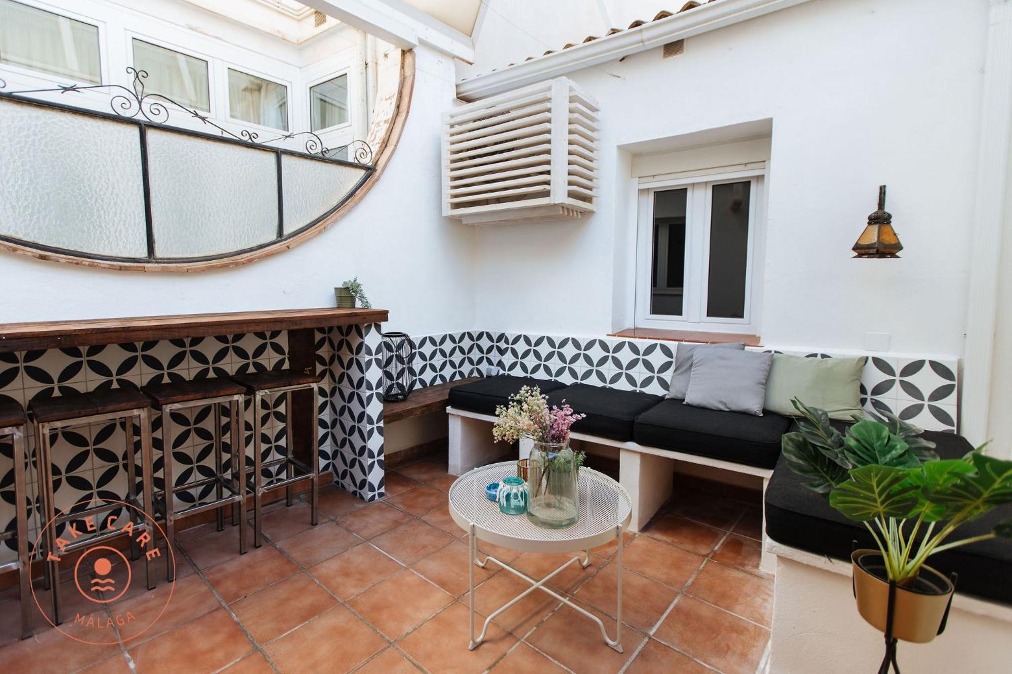 Apartment Casa Riad With Spacious Patio - Tcm Málaga Kültér fotó
