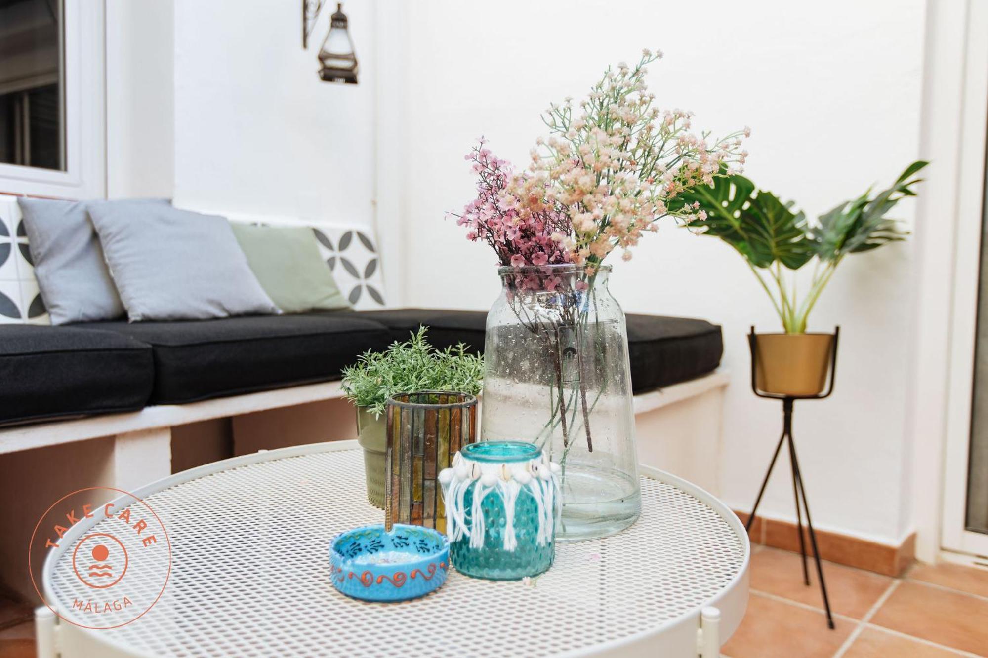 Apartment Casa Riad With Spacious Patio - Tcm Málaga Kültér fotó
